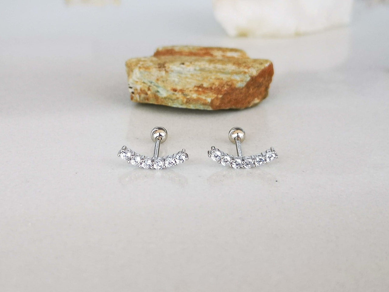 Glam Curved Crystal Cartilage Earrings